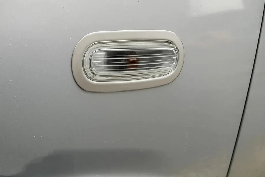 Volkswagen Passat B5 1997–2005 Rámik smerovky (2 ks, nerez) Image