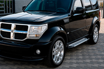 Dodge Nitro 2006–2011 Bočné nášľapy Allmond Grey (2 ks, hliník) fotografia 1