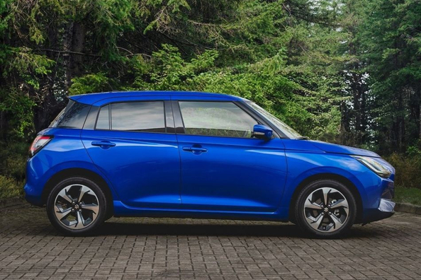 Detailný prehľad Suzuki Swift 7: technika, výbavy a dizajn Fotografia 2
