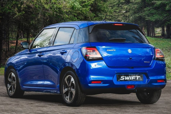 Detailný prehľad Suzuki Swift 7: technika, výbavy a dizajn Fotografia 3