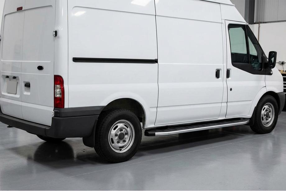 Ford Transit 2000–2014 Bočné nášľapy Fullmond (2 ks, hliník) L2 (stredný rázvor) Image