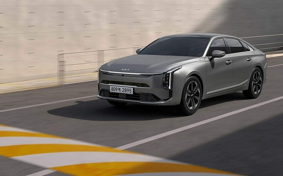 Recenzia Kia K8 2025: Modernizovaný sedan s nádychom luxusu