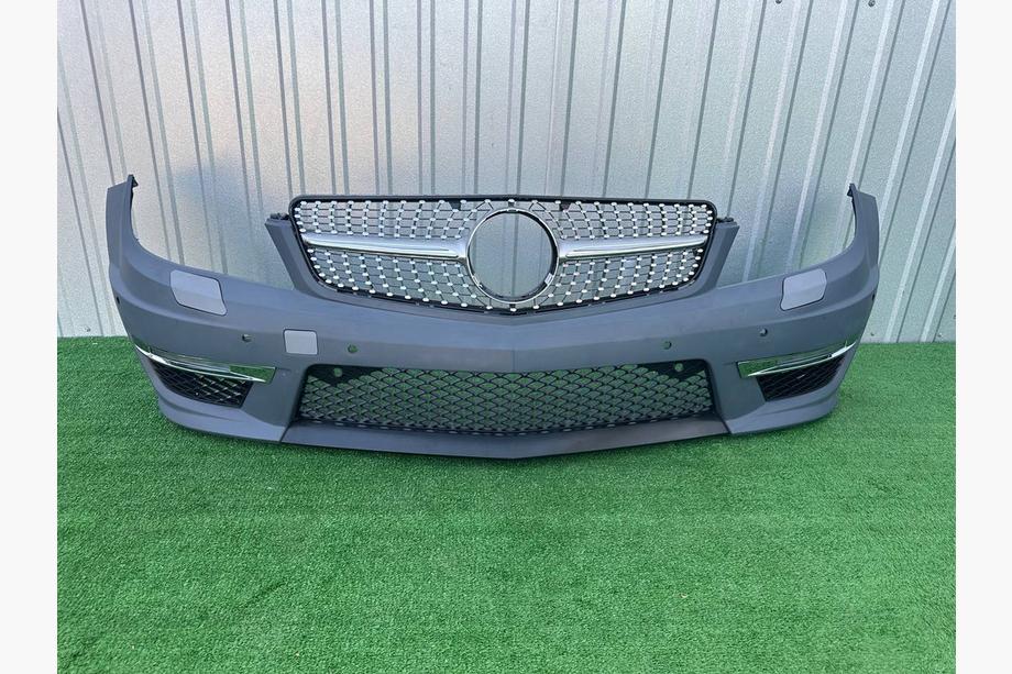 Mercedes trieda C W204 2007–2015 Predný nárazník 2011-2014 AMG C63 s mriežkou Diamond Silver Image