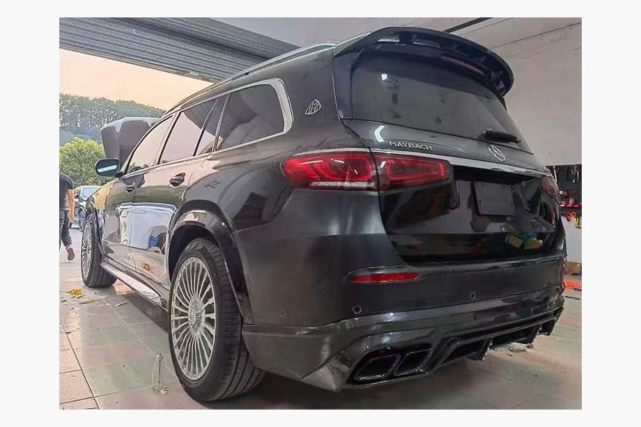 Mercedes GLS X167 2019– Karosársky bodykit set LRT Carbon (pre Maybach 2019-2023) Fotografia 14