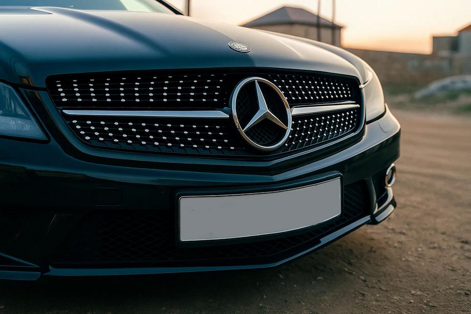 Mercedes SL R230 2001–2011 Predná maska Diamond Black (2008-2011) Image