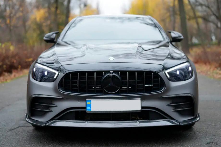 Mercedes Trieda E W213 2016–2023 Lip spojler predného nárazníka (pre AMG-Line 2020-2023, karbón) Image