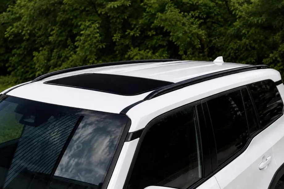 Toyota Land Cruiser Prado 250 2023– Integrované strešné lyžiny čierne OEM (hliník) Image