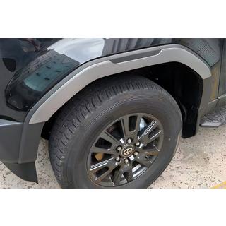 Lemy blatníkov Toyota Land Cruiser Prado 250 2023– fotografia 1