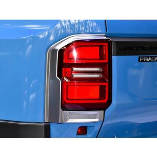 Chrómové kryty zadných svetiel Toyota Land Cruiser Prado 250 2023– fotografia 1