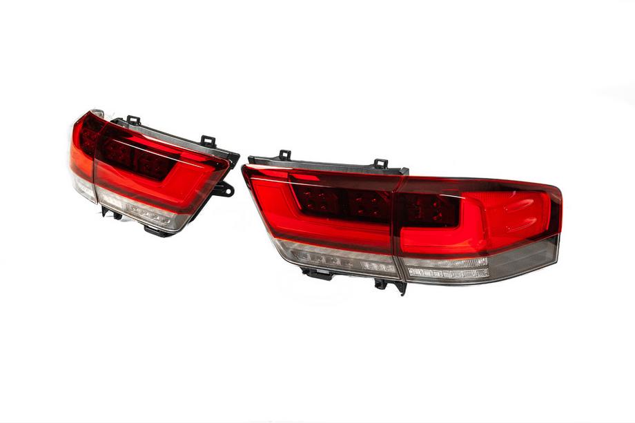 Toyota Land Cruiser 200 2007–2021 Faceliftový set pre LC 300 High-Line (štandardná sada) Fotografia 12