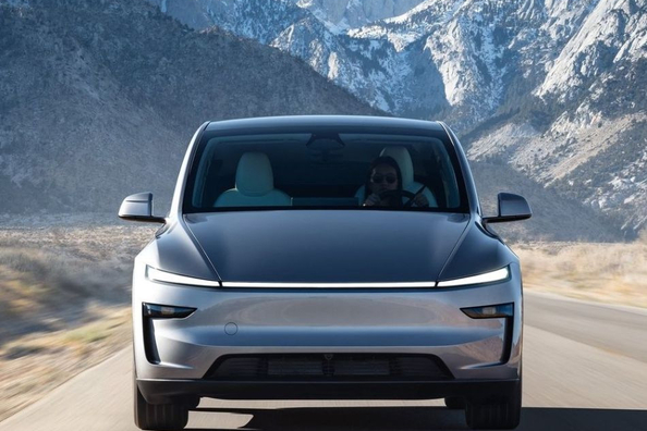 Tesla Model Y 2025: Test elektrického crossoveru na novej úrovni