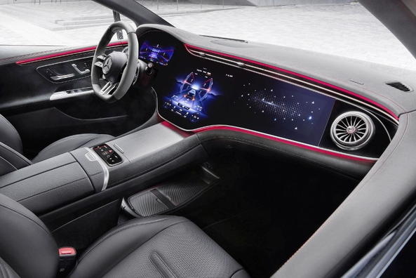 Recenzia elektrického sedanu Mercedes-Benz EQE AMG (V295) Fotografia 5