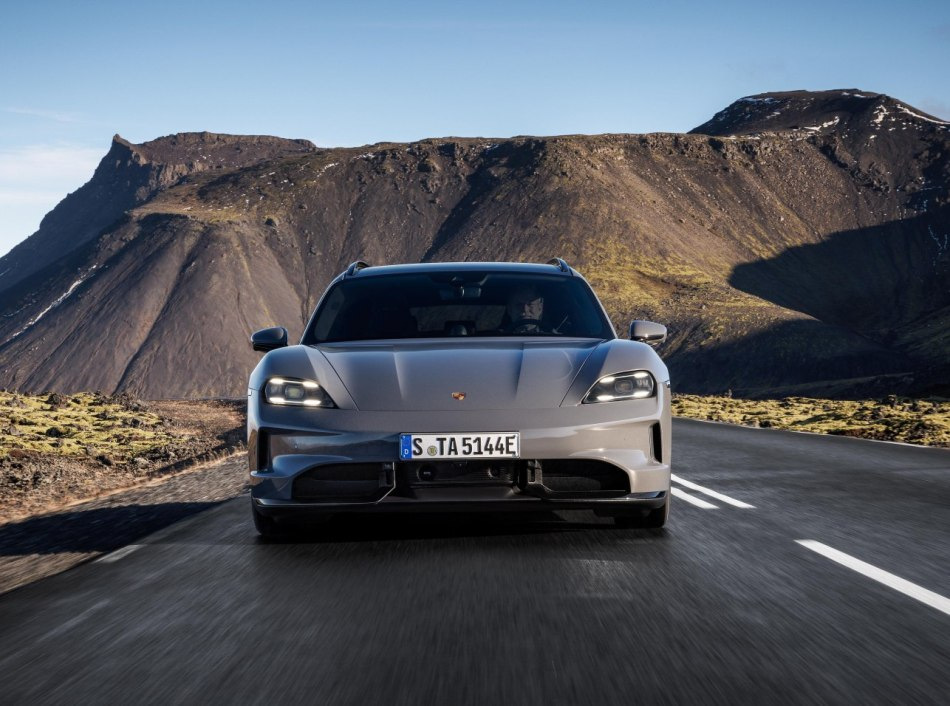 Recenzia Porsche Taycan Sport Turismo 2025