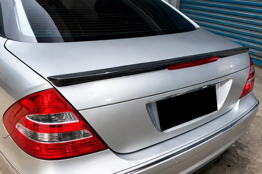 Mercedes E-сlass W211 2002–2009 Spojler (karbón) Image