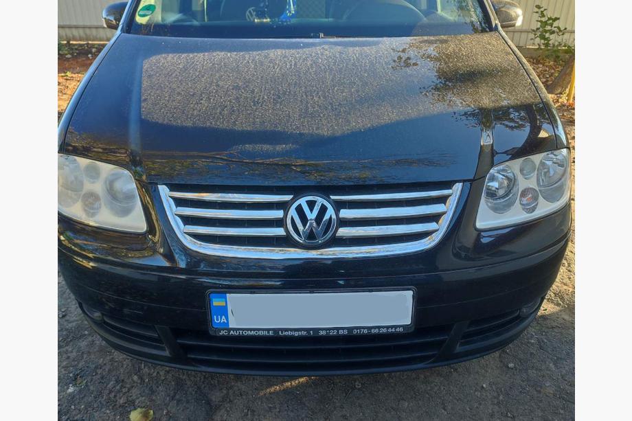Volkswagen Touran 2003–2010 Lišty na masku (6 ks, nerez) Rok 2003–2006 Image