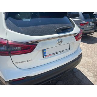 Nerezová ozdobná lišta nad ŠPZ Nissan Qashqai 2014–2021 fotografia 3