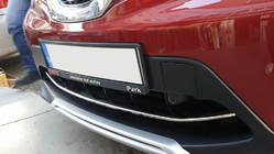 Nissan Qashqai 2014–2021 Nerezová lišta na predný nárazník (2014-2017) Carmos - turecká oceľ fotografia 3