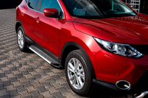 Nissan Qashqai 2014–2021 Bočné prahy Line (2 ks, hliník) fotografia 1