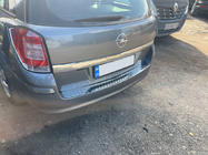 Opel Astra H 2004–2013 Ochranná lišta na zadný nárazník OmsaLine lesklá (SW, nerez) fotografia 2