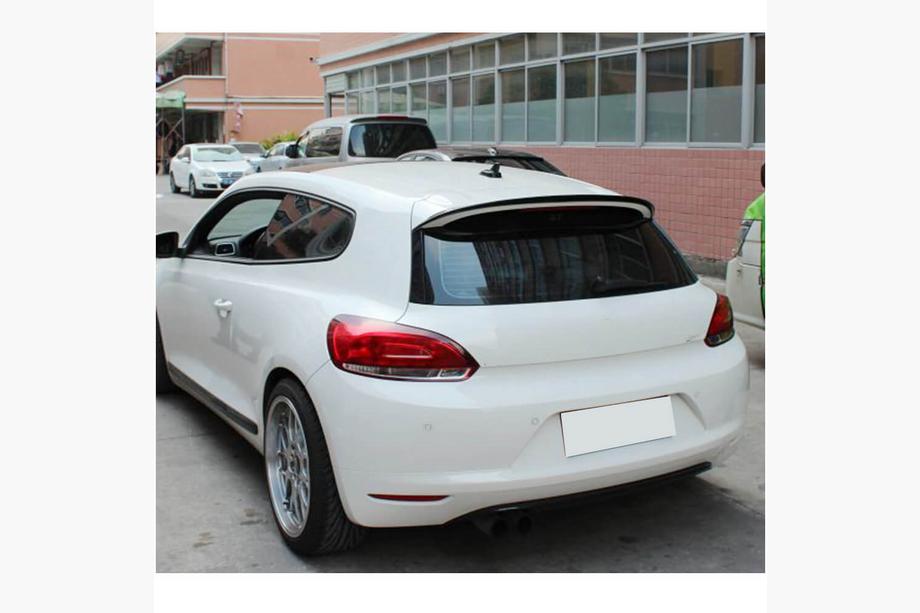 Volkswagen Scirocco 2008–2017 Spojler V1 (pre Base, karbón) Fotografia 2