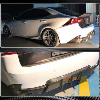 Difúzor zadného nárazníka V1 (pre Base/F-Sport 2013-2016, karbón) Lexus IS 2013– fotografia 4