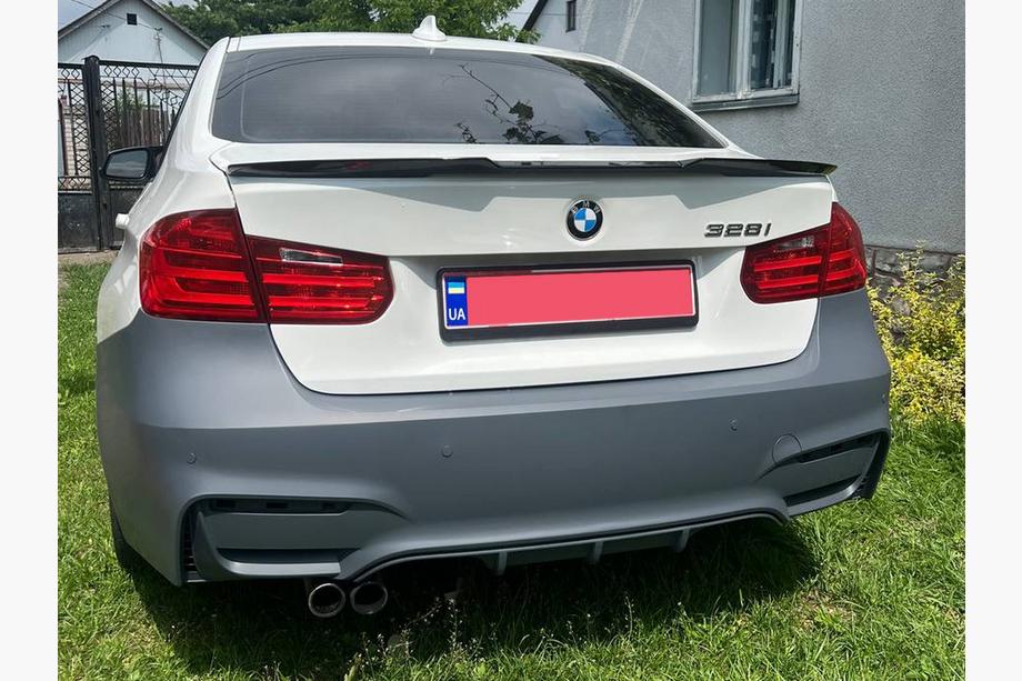 BMW rad 3 F30/F31 2012–2019 Zadný nárazník v štýle F80 M3 (pre F30) Image