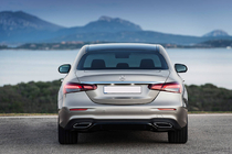 Mercedes Trieda E W213 2016–2023 Zadné svetlá (2020-2024, 2 ks) fotografia 1