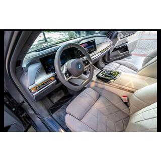 Súprava na modernizáciu interiéru BMW rad 7 F01/F02 2008–2015 fotografia 3