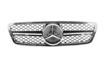 Mercedes C-trieda W203 2000–2007 Predná maska AMG fotografia 3