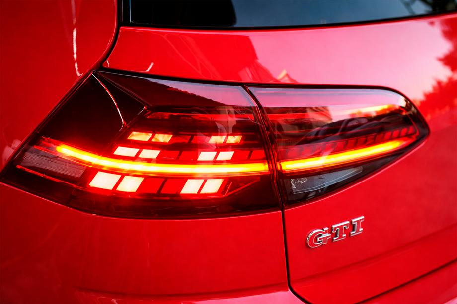 Volkswagen Golf 7/E-Golf 2012–2020 Zadné LED svetlá (2012-2017, 2 ks) Image