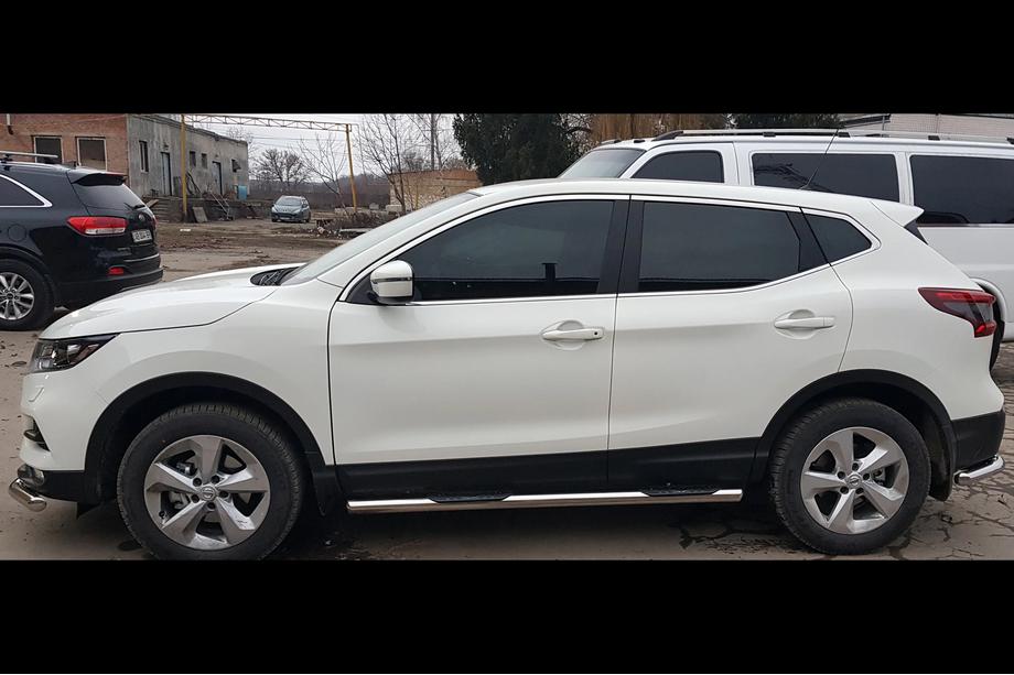 Nissan Qashqai 2014–2021 Bočné ochranné rúrky (2017-2021, 2 ks, nerez) Fotografia 5