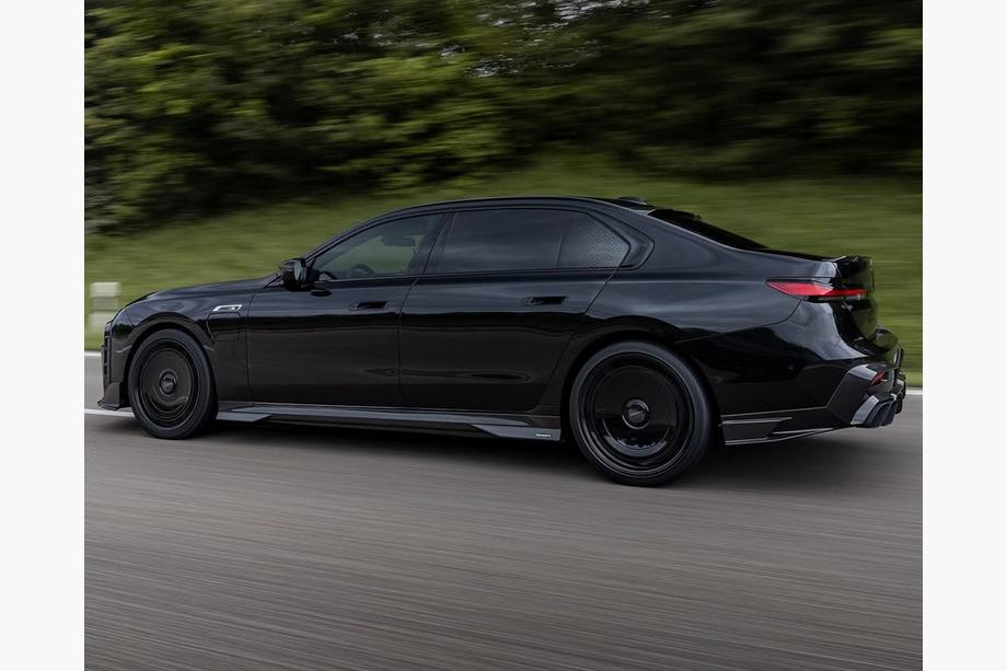 BMW radu 7 G70/G71 2022– MNSR-Style Carbon bodykit Fotografia 4