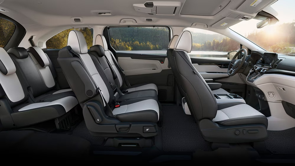 Vyberáme rodinný minivan: na čo si dať pozor?