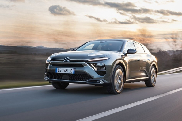 Test Citroen C5 X: Komfort a štýl v jedinečnom formáte