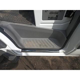 Nástupné lišty VIP-style (2 ks, oceľ) Mercedes Sprinter W906 2006–2018 fotografia 4