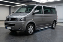 Volkswagen T5 2010–2015 Bočné nášľapy X5 typ s LED (2 ks, hliník) Iba pre dlhý rázvor fotografia 1