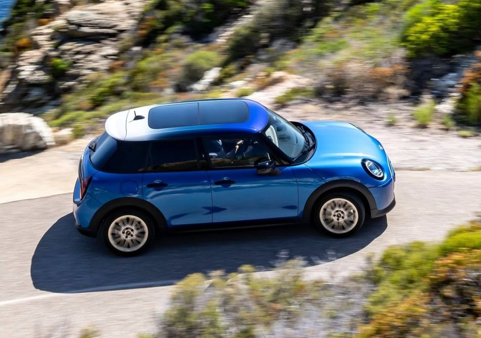 Prehľad nového Mini Hatch (F65) 5-door: štvrtá generácia ikonického hatchbacku