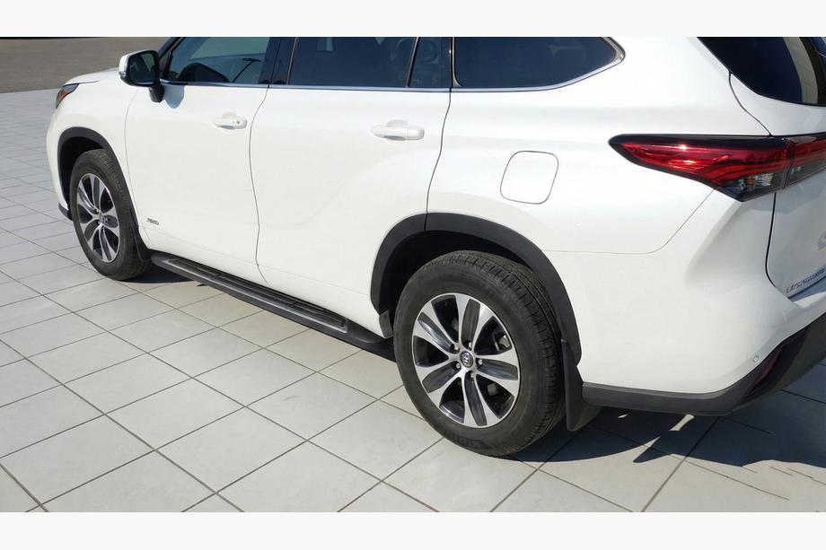 Toyota Highlander 2019– OEM bočné nášľapy (2024+, 2 ks, hliník) Image