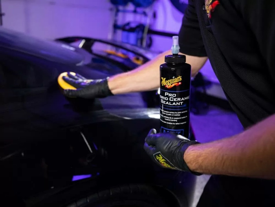 Čo je sealant na auto? Syntetická ochrana laku