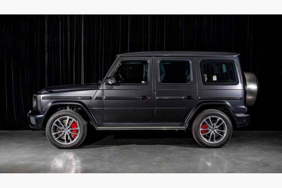 Mercedes G class W465 2025– Lišty (karbón) Fotografia 1