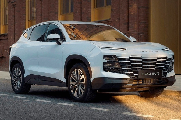 Jetour Dashing: Test štýlového a technologického crossoveru
