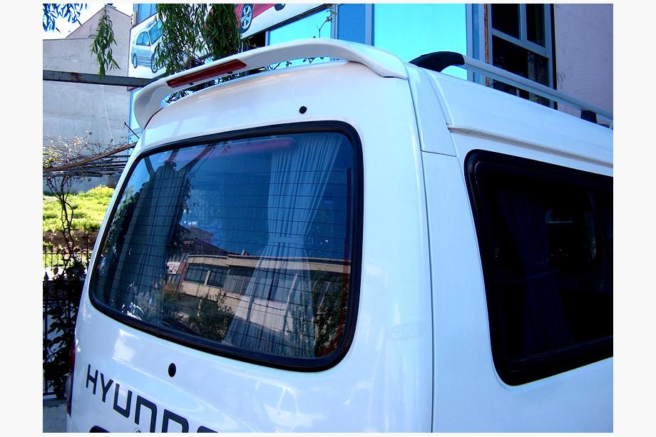 Hyundai H100 Spojler na lakovanie Image