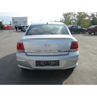 Zadný spodný difúzor Sedan (na lakovanie) Opel Astra H 2004–2013 fotografia 1