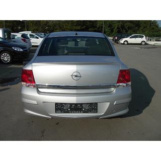 Zadný spodný difúzor Sedan (na lakovanie) Opel Astra H 2004–2013 fotografia 3
