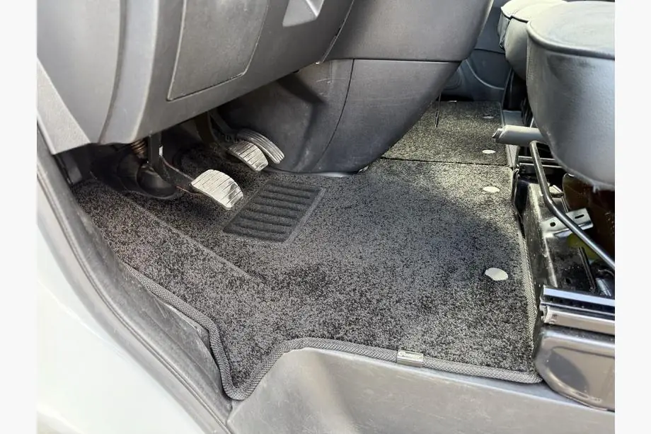 Renault Trafic 2015– Textilné rohože Deluxe (2 ks, čierne) Image