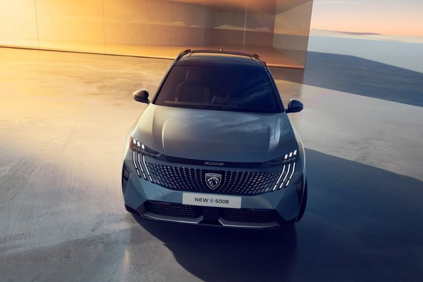 Peugeot e-5008 2024: Test elektrického 7-miestneho SUV
