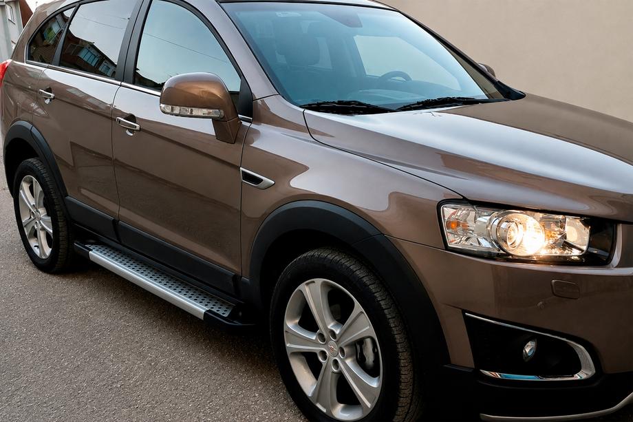 Opel Antara 2006–2017 Bočné nášľapy Allmond Grey (2 ks, hliník) 2007-2015 Image