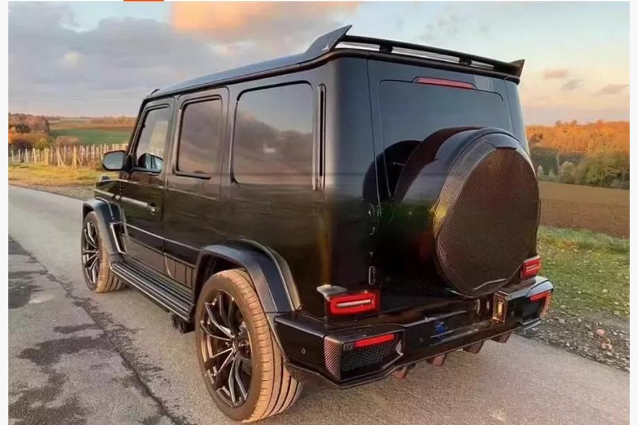 Mercedes G-Class W463 2018–2024 Difúzor zadného nárazníka V2 (pre G63 AMG, karbón) Image