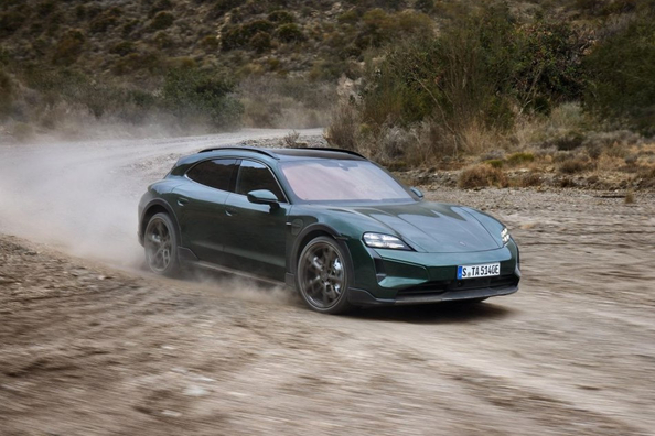 Porsche Taycan Cross Turismo 2024: Test elektrického kombi