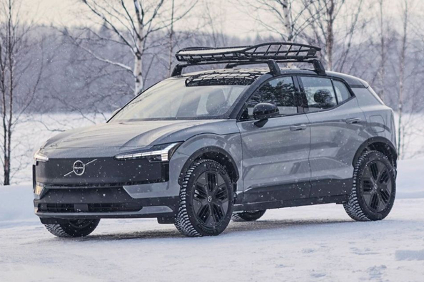 Volvo EX30 Cross Country: Prehľad terénnej verzie elektrického crossoveru